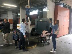 Gyermeknap a tűzoltólaktanyákban