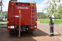 tolatás segítséggel