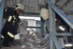 sérült mentése a silóból