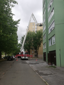 Begyakorló gyakorlat Egerben egy középmagas épületben