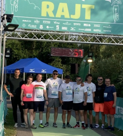 rajtnál a csapat