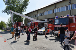 Gyermeknap az egri tűzoltólaktanyában