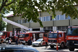 Gyermeknap az egri tűzoltólaktanyában