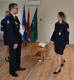Istványi Nóra az elismerés átvételekor