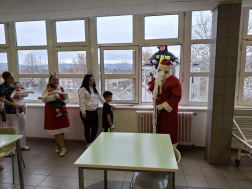 Sorban állnak az ajándékért