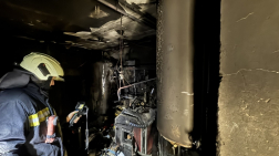 Tűzoltó hőkamerával