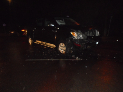 Balestet szenvedett autó a képen