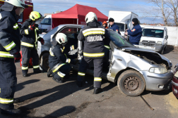 Levágva az autó ajtaja