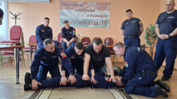 Megfogják a bábut többen