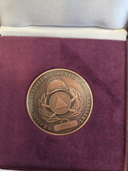 Turi Ferenc emlékplakettje