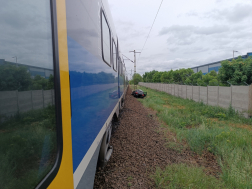 Kocsi a oszlopnál
