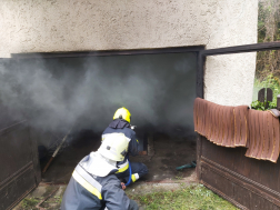 Garázstűz - Sas Ádám tű. szds.