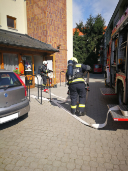 Színház gyakorlaton szerelnek a beavatkozók