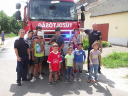 Táborban jártak az egri tűzoltók