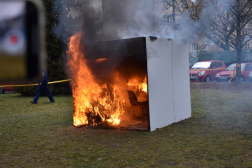 Adveti tűzoltási bemutató Eger