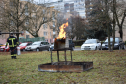 Adveti tűzoltási bemutató Eger