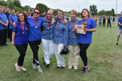 pillanatkép a zászlótartókkal